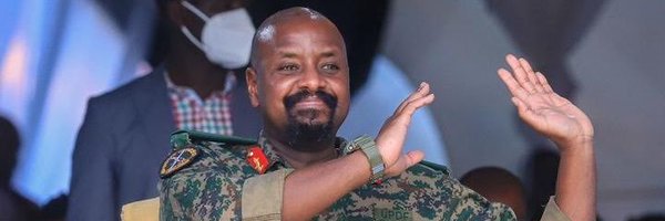 LillianAber Profile Banner