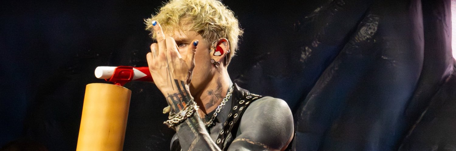 chels🍒🚬🎱 banner