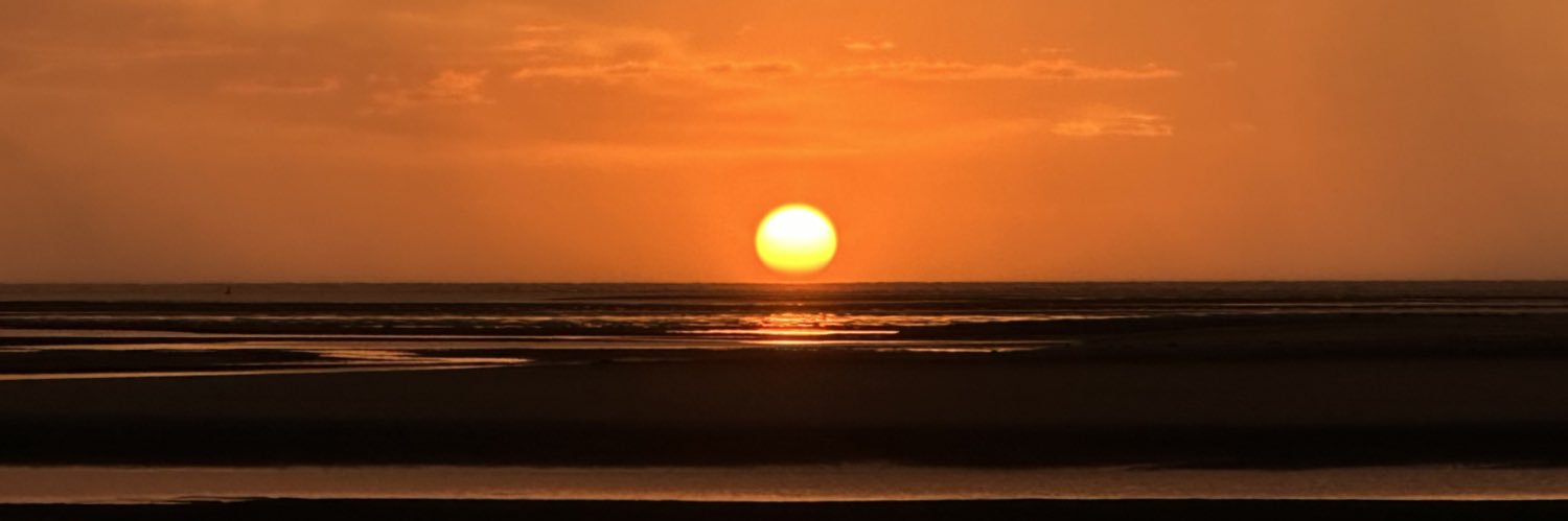 baquitinha's profile banner image
