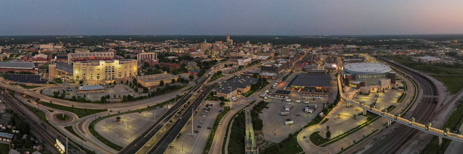 Brandon Gries 👨‍💻🏀🏈 banner