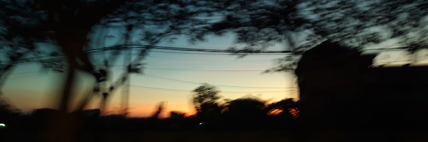 eee_eeeiiii's profile banner image
