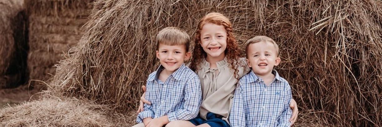 Whitney Reed 🖤 banner