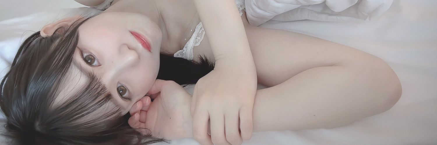 entansg's profile banner image