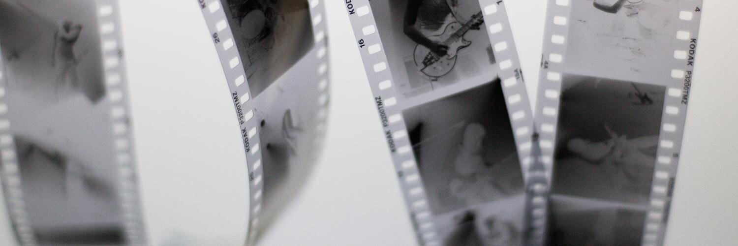 Junkie 🌍🪐🧬🔭 banner