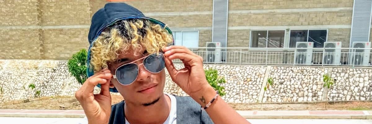 Javier Correa banner