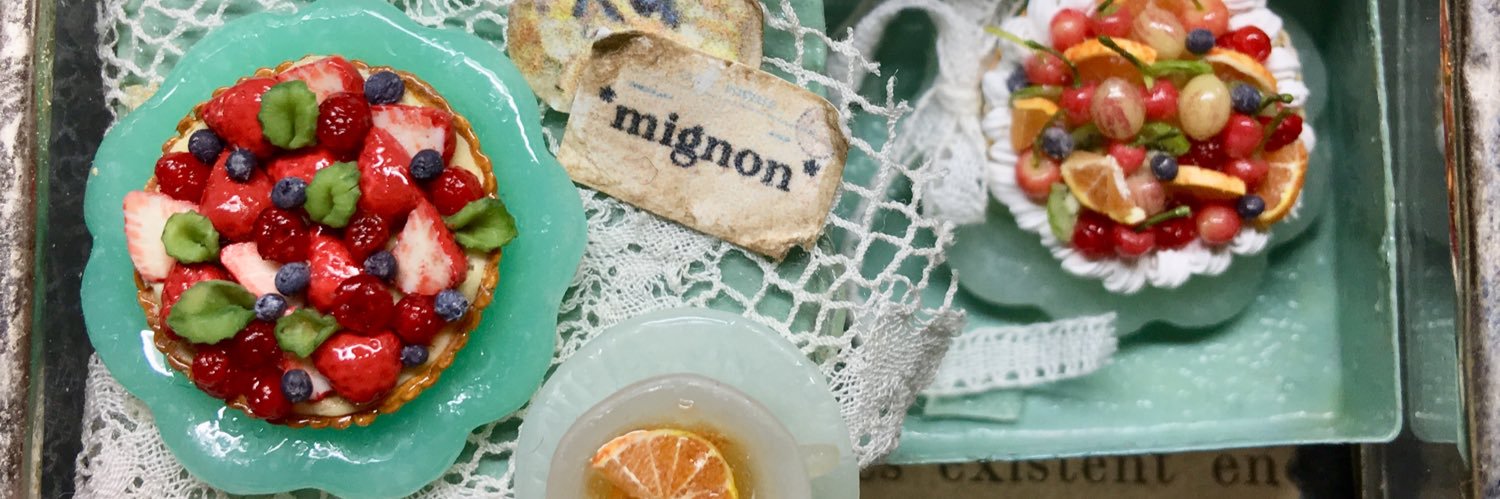mignon_viola's profile banner image