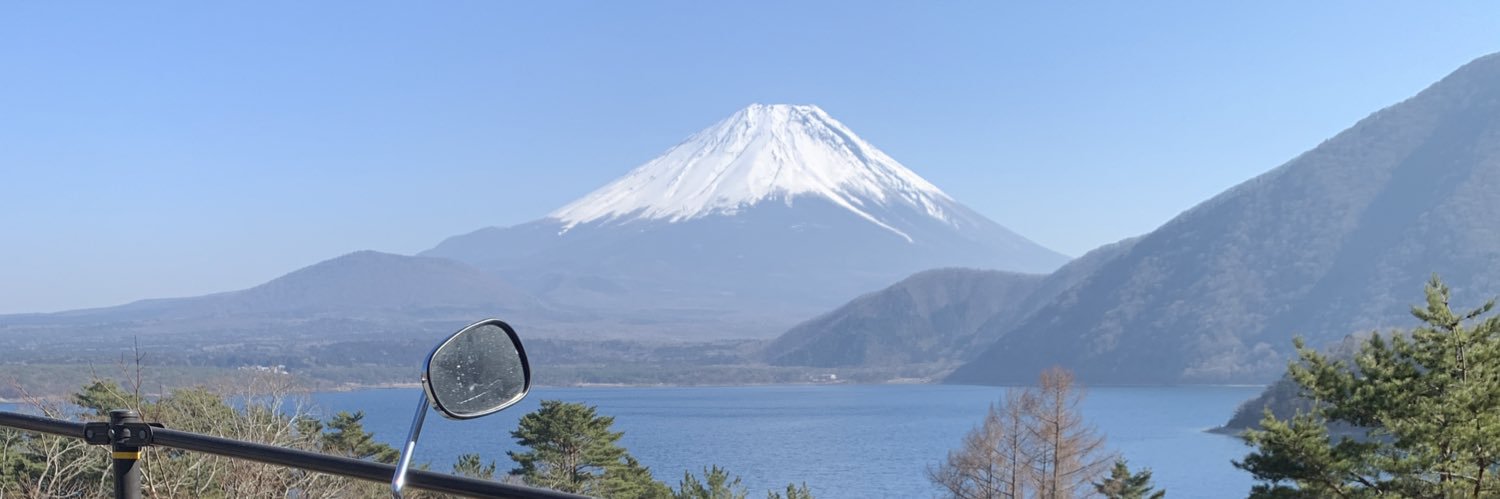 porikeee's profile banner image