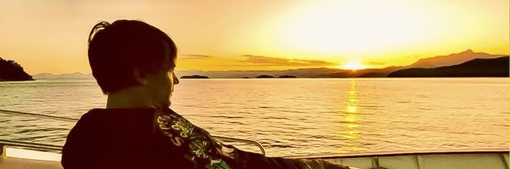 LOUvelySun's profile banner image