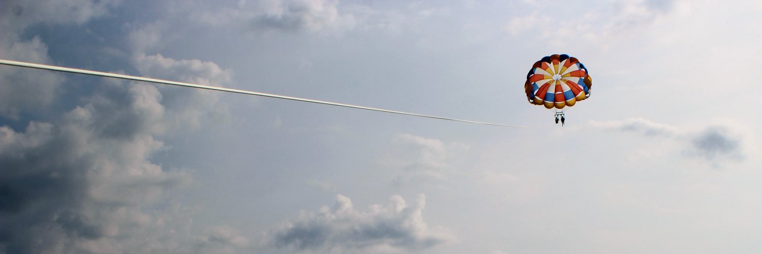 emzitt's profile banner image