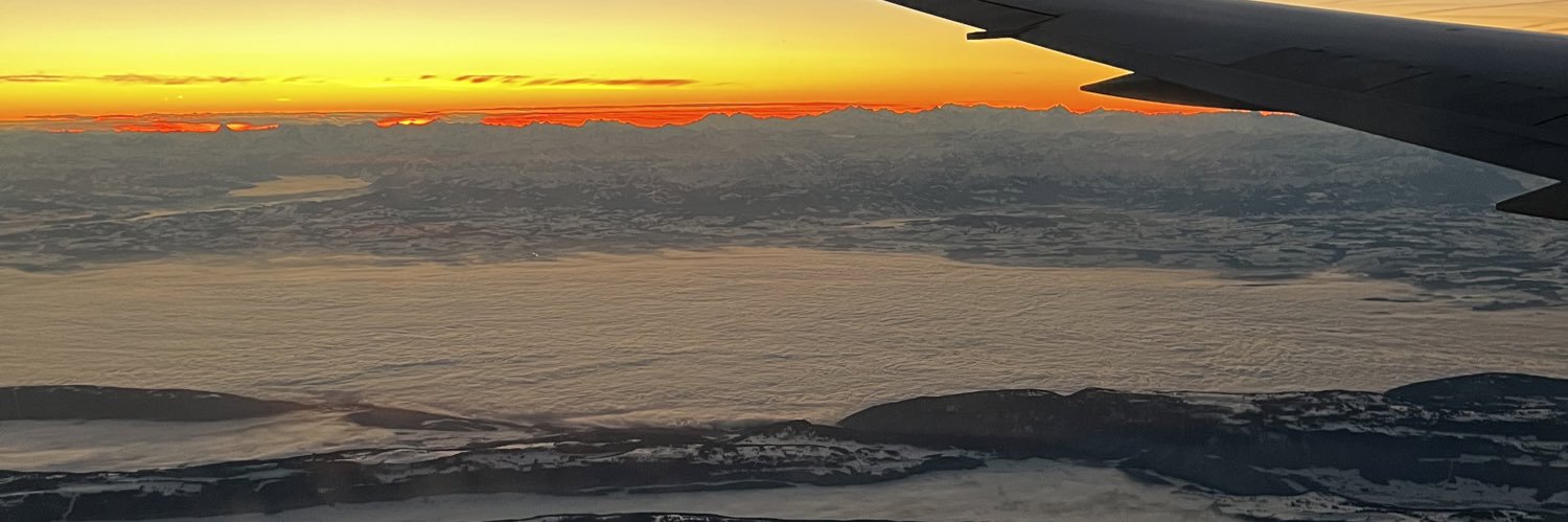 amypham27's profile banner image
