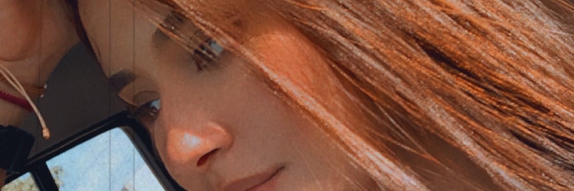andrearconr's profile banner image