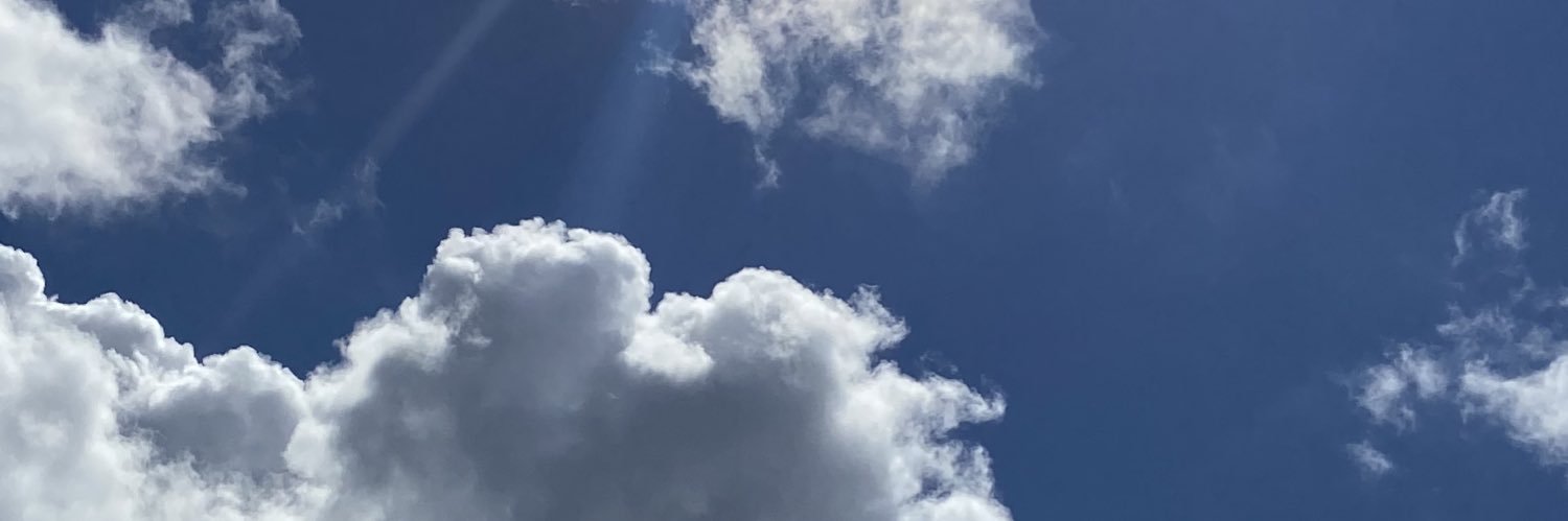 vuvuvuu's profile banner image