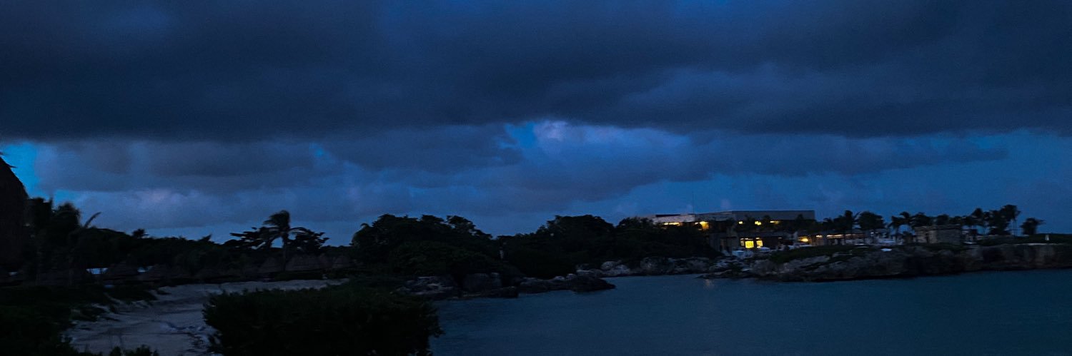 anaddurann's profile banner image