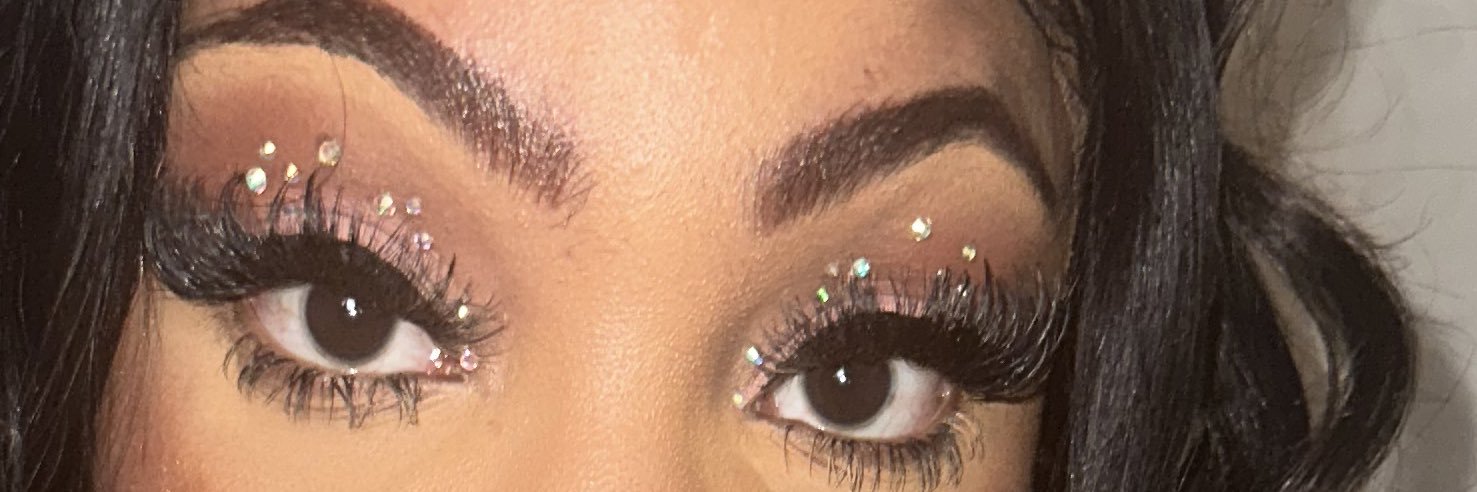 Queen_Aniel's profile banner image