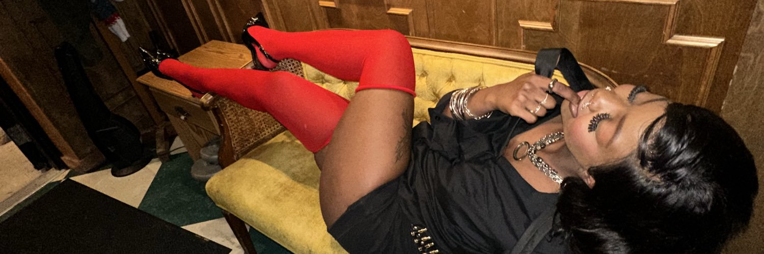 party gets me wetter banner