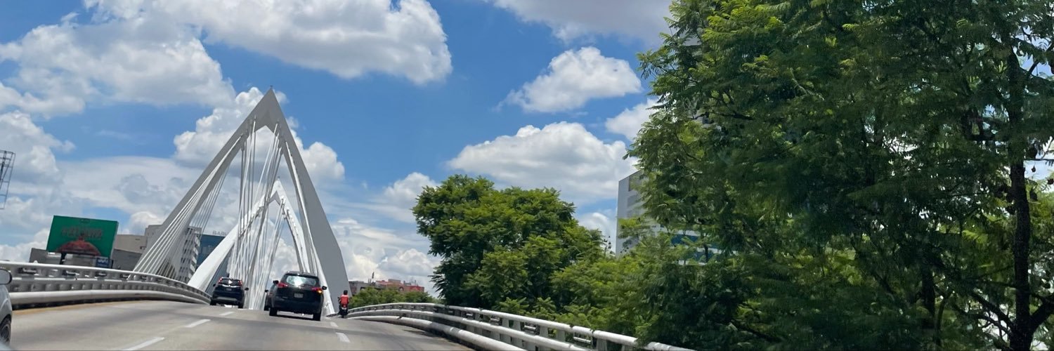 vanessauruss's profile banner image