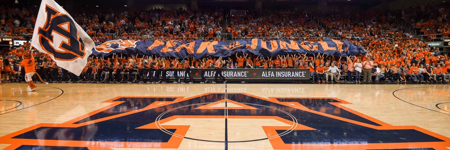 A|U HOOPS 🏀 banner