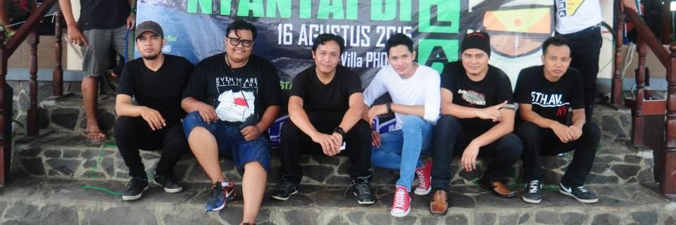 azzuraband's profile banner image