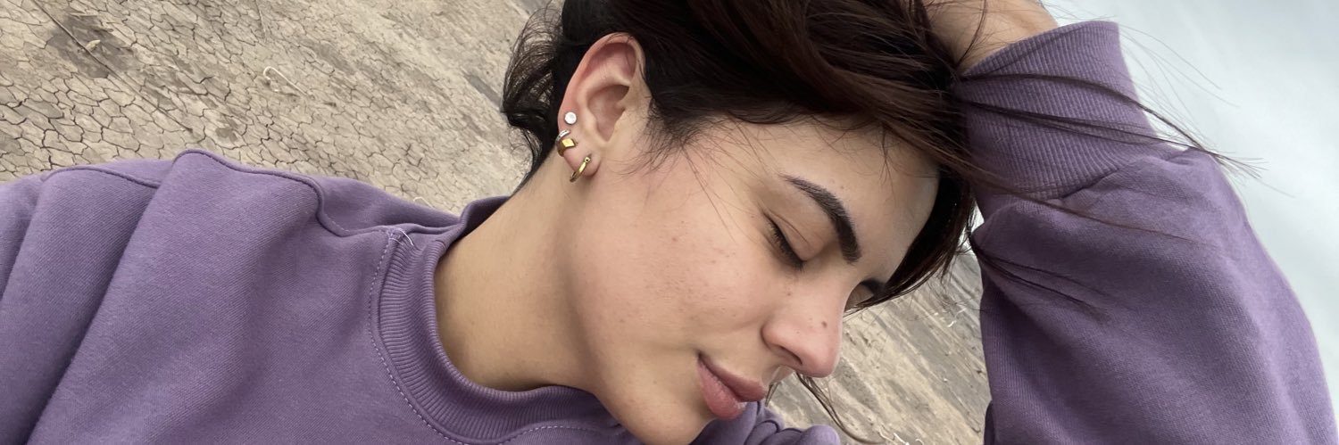 Karenimhoff's profile banner image