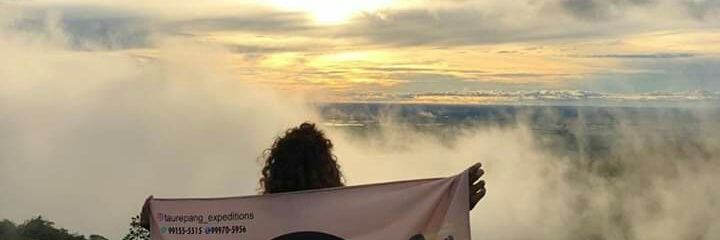 waniaav's profile banner image