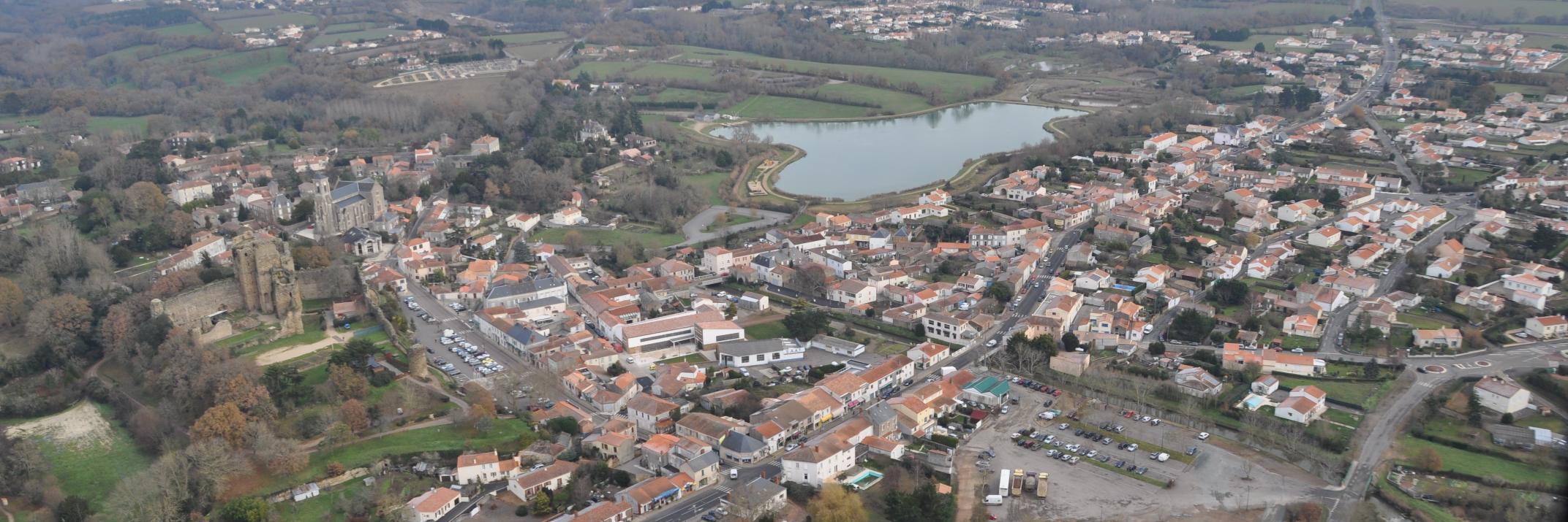 Talmont St Hilaire banner