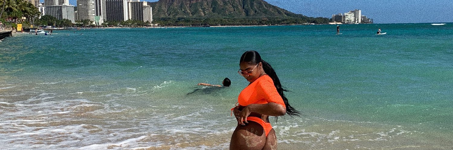 Shesamuse's profile banner image