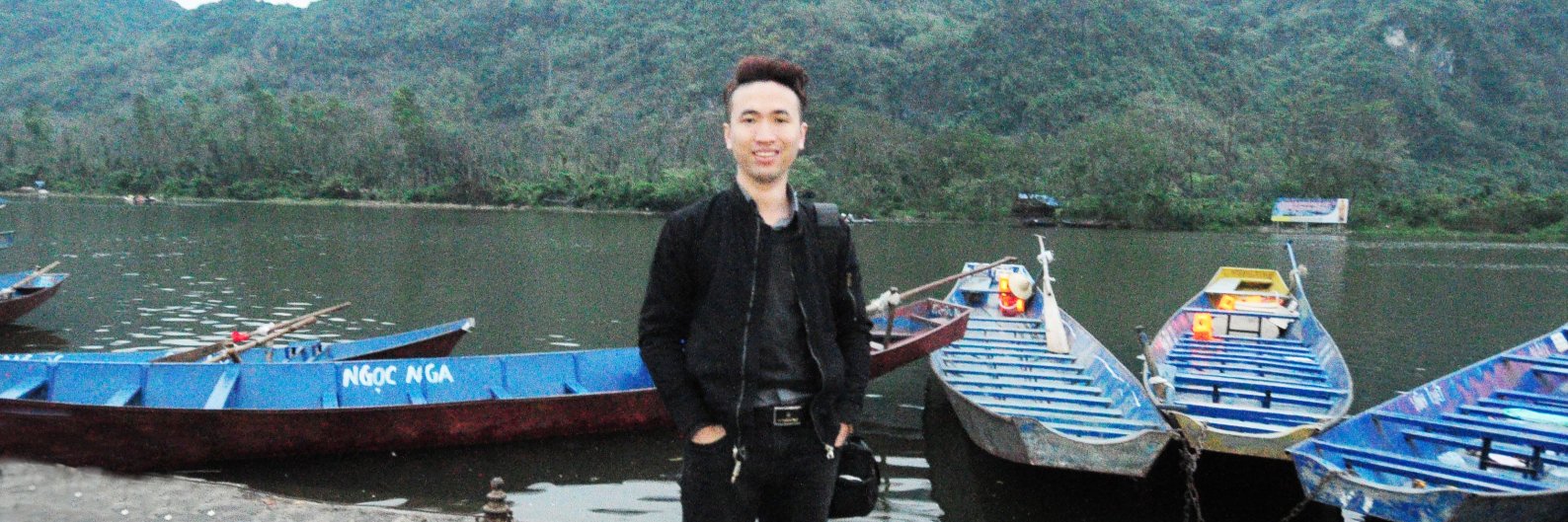 huyleemo's profile banner image