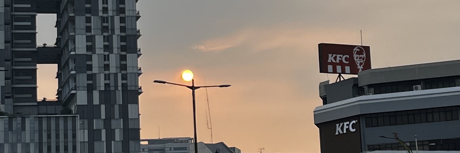 dllanyer's profile banner image