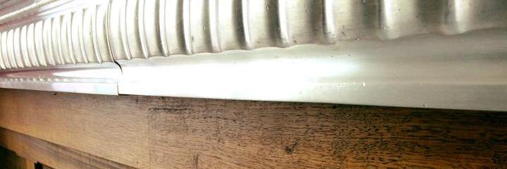 French Saloon banner