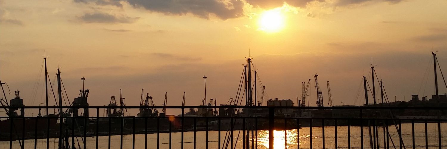 xuxuMDZ's profile banner image