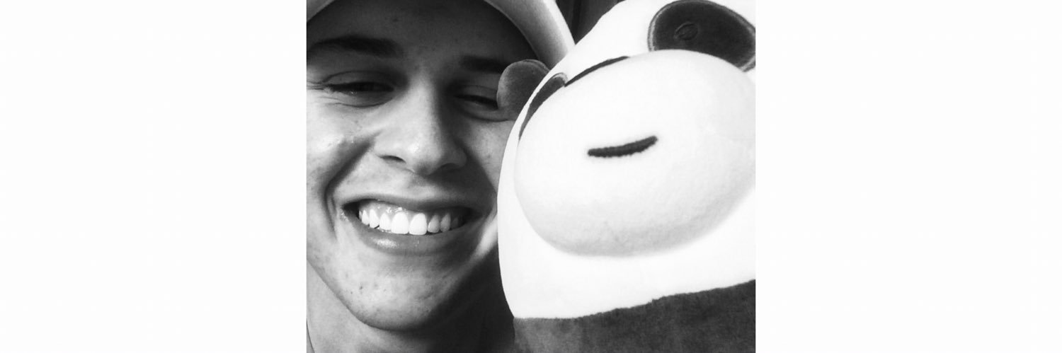 mitzimunozt's profile banner image