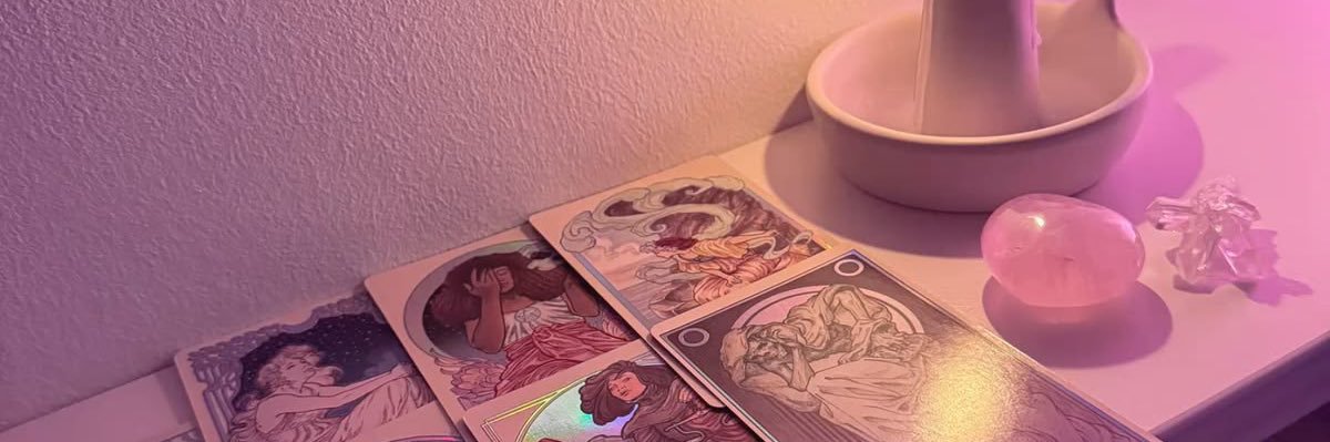 tarotbyrona𓍯 banner