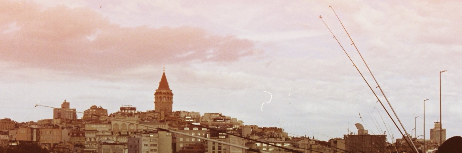 sumereminee's profile banner image