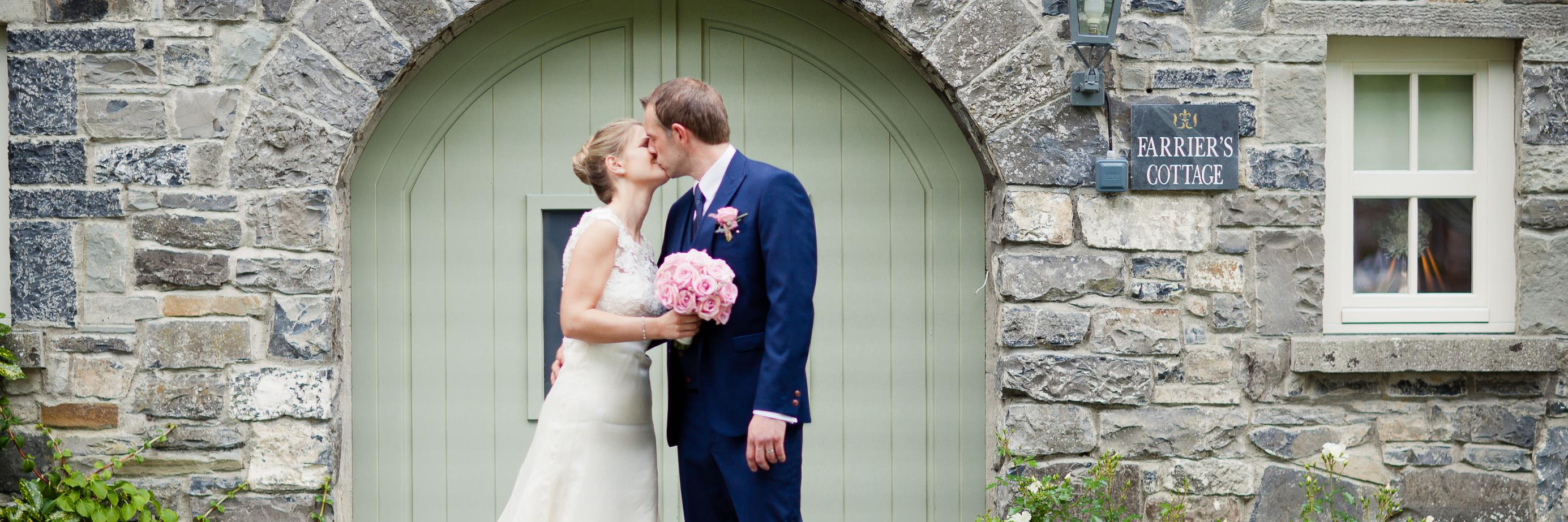 weddingsonline's profile banner image