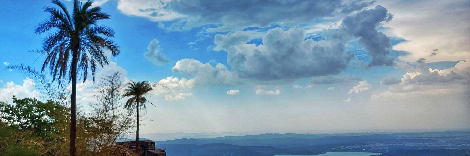 NazareUlhas's profile banner image