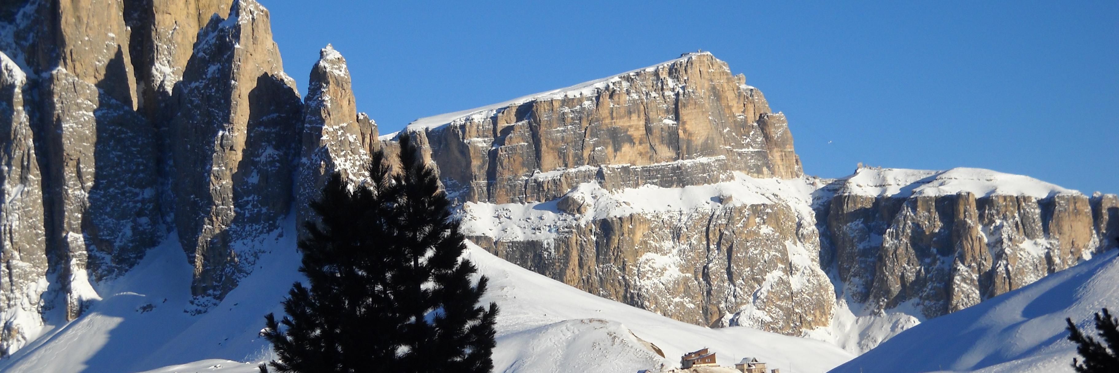 visitfassa's profile banner image