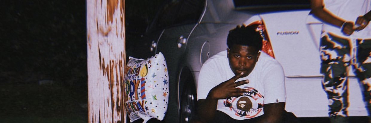 elifresh_'s profile banner image