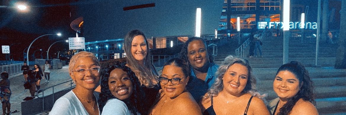 ___QueenYaya's profile banner image