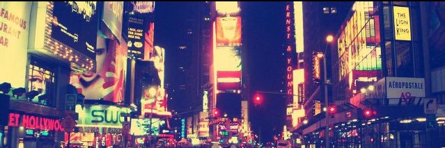 Alexandra Bello banner