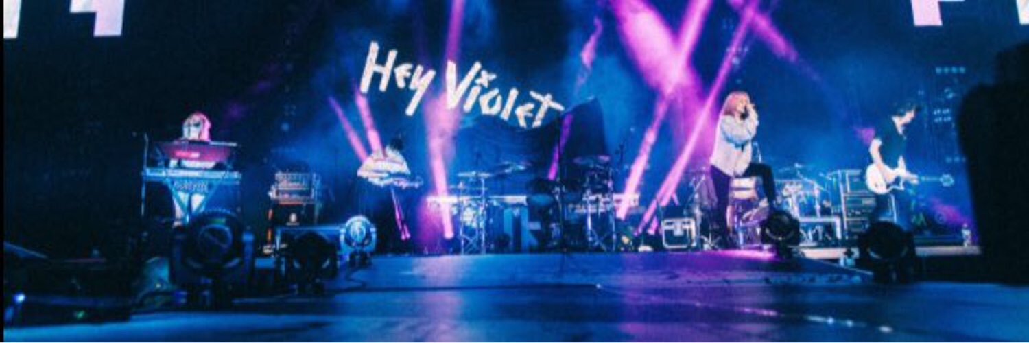 _HeyViolet_'s profile banner image