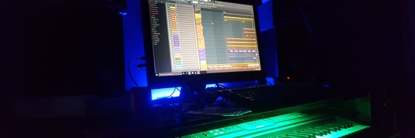 enycea_ Profile Banner