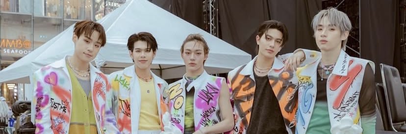 * Winnie the pooh* banner