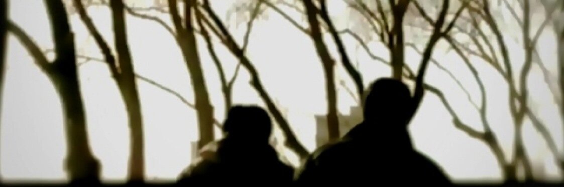 レッド banner