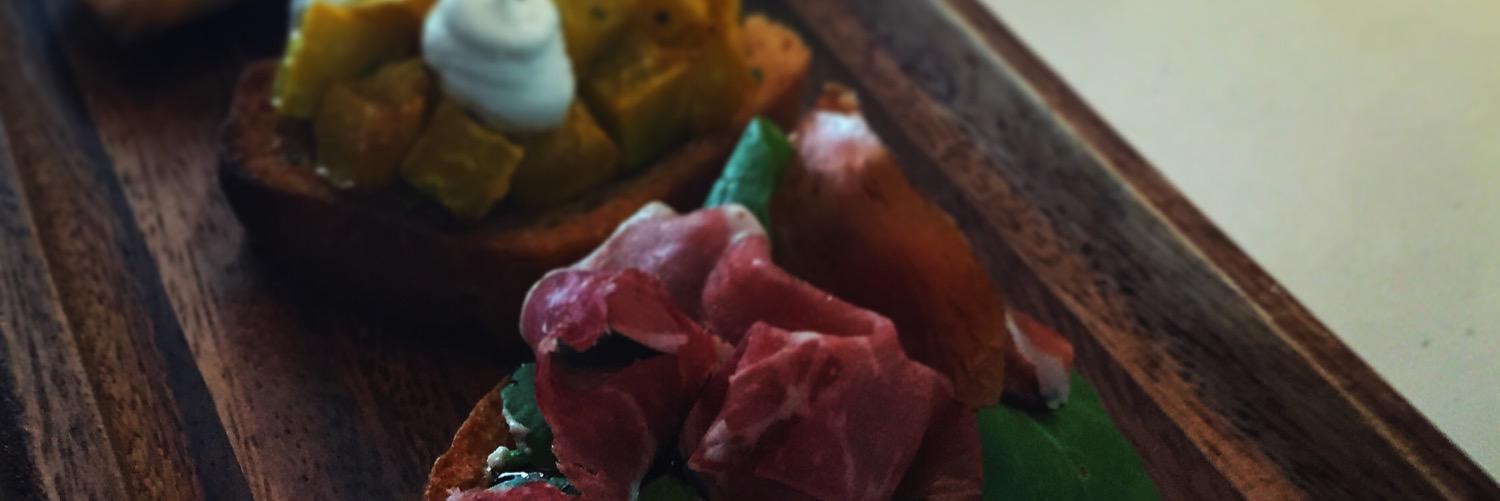 TanPongphan's profile banner image