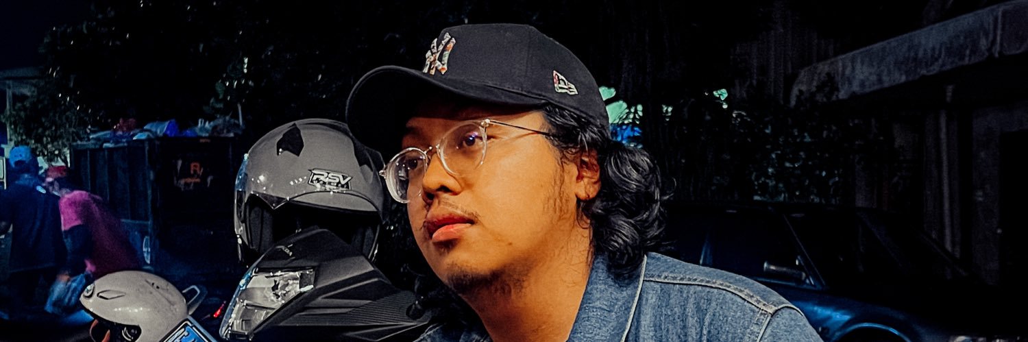 asmobesari's profile banner image