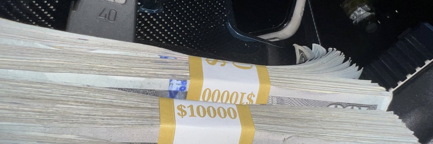 ree_dinero's profile banner image