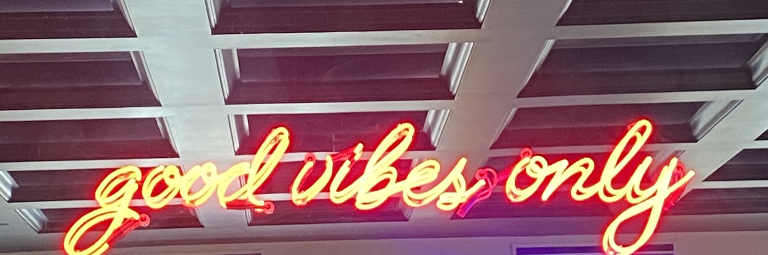 EAchebee's profile banner image