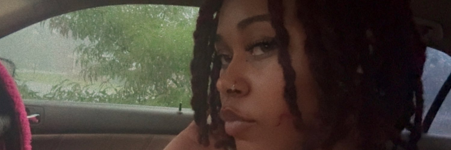 datgirlyomi's profile banner image