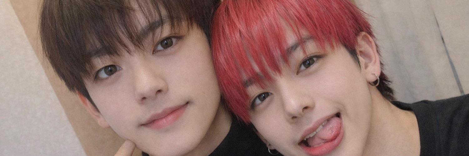 clover427396's profile banner image