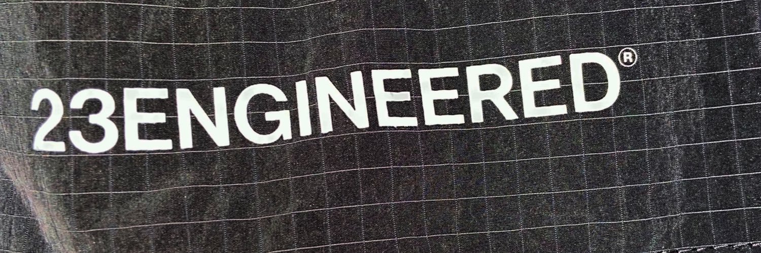 ° banner